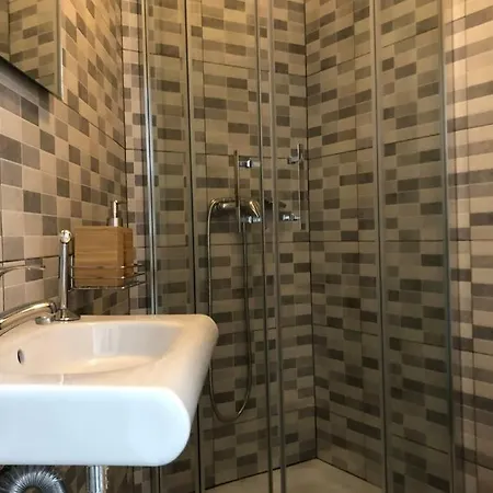 Apartment M4 Cool Terrace. 1 Min To Metro. 15 Min To Center Esplugues de Llobregat