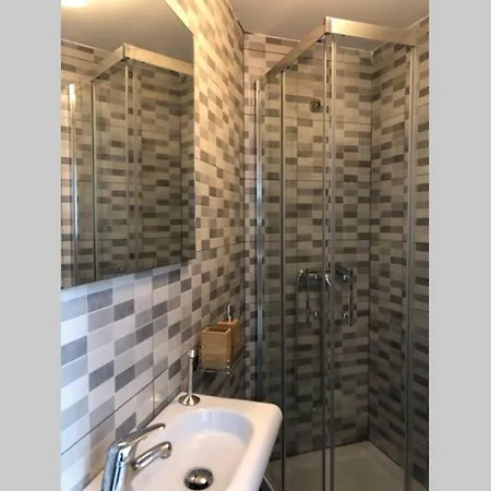 Apartment M4 Cool Terrace. 1 Min To Metro. 15 Min To Center Esplugues de Llobregat